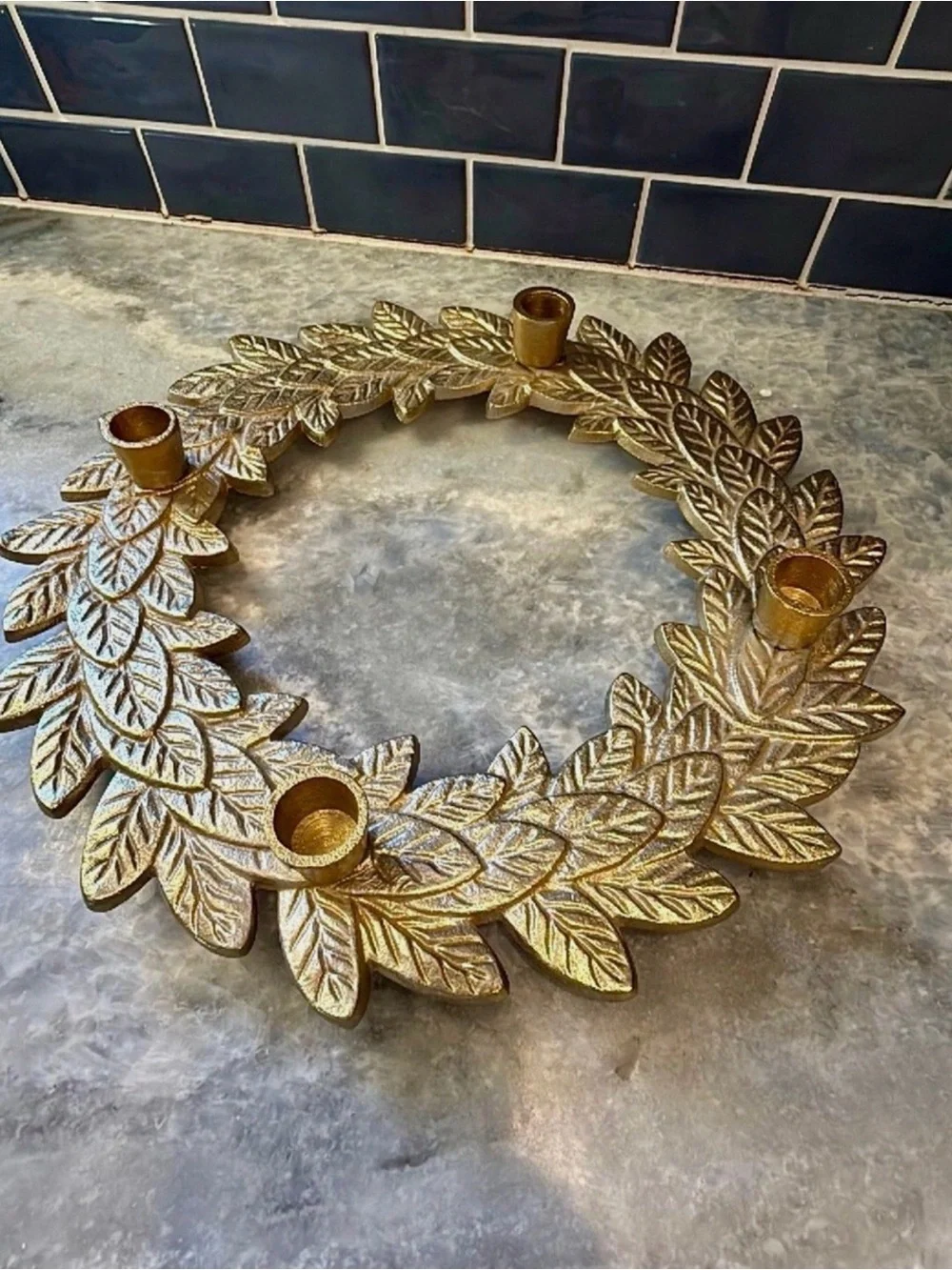 Metal Leaf Wreath Candle Holder - Home Holiday Decor
